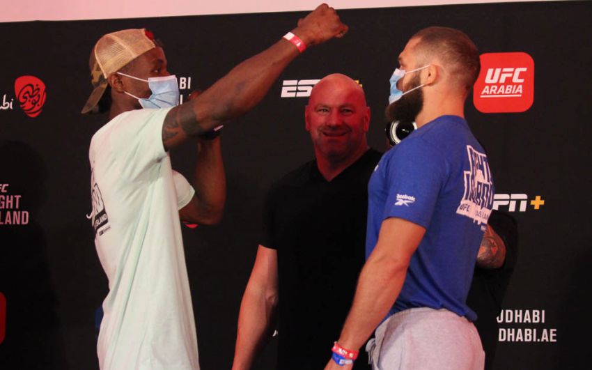 Видео боя Марк Диакеси - Рафаэль Физиев UFC on ESPN+ 30