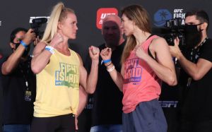 Видео боя Холли Холм - Ирен Алдана UFC on ESPN 16
