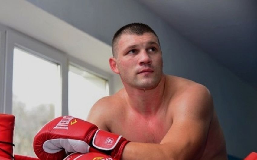 Евгений Романов победил Ариэля Бракамонте решением судей