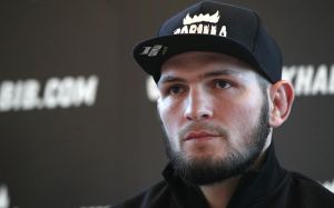 Хабиб Нурмагомедов вернулся в Махачкалу после боя с Гэтжи