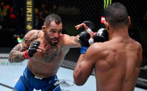 Бонусы турнира UFC Fight Night 189