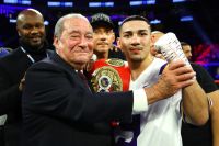 Боб Арум отреагировал на нежелание Теофимо Лопеса сотрудничать с ESPN