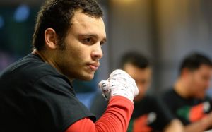 Чавес: «Альварес не тянет даже на половину Пакьяо»