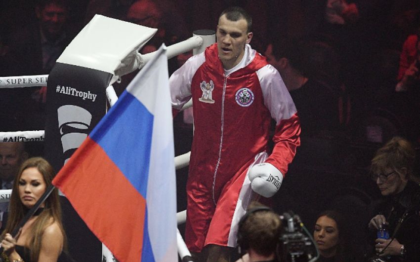 Максим Власов и Руслан Файфер одержали победы в Краснодаре