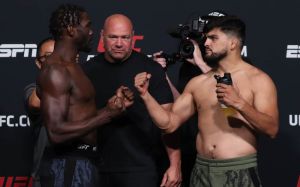 Видео боя Джаред Каннонье - Келвин Гастелум UFC on ESPN 29