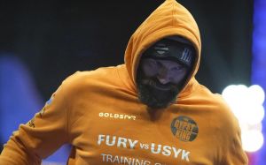 "Сильно сдал": тренер Гассиева оценил состояние Фьюри перед реваншем с Усиком