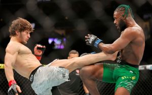 Видео боя Мовсар Евлоев – Алджамейн Стерлинг UFC 310