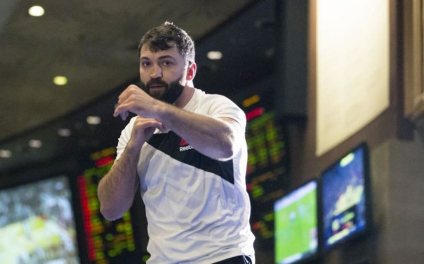 Андрей Орловский и Стефен Штруве подерутся на UFC 222
