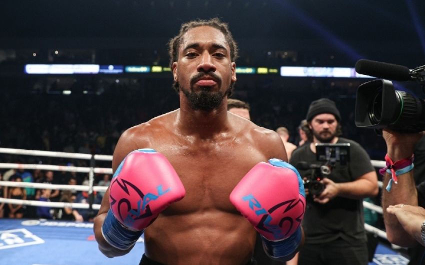 В WBO сместили дату торгов по бою Андрейд – Паркер