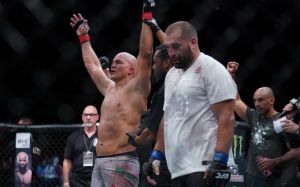 Зарплаты и бонусы участников турнира UFC Fight Night 133 (неофициальные)