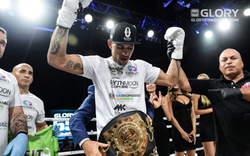 Видео боя GLORY 55: Алекс Перейра - Юсри Белгаруи