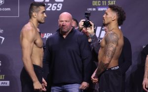 Видео боя Эрик Андерс - Андре Муниз UFC 269