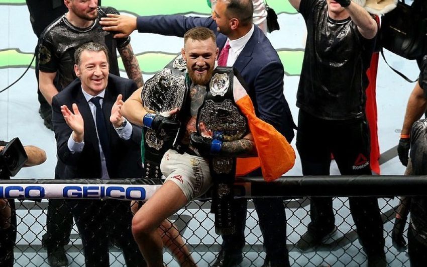 Конор МакГрегор вспомнил о том, как он завоевал второй пояс UFC