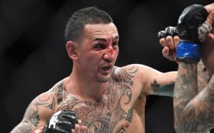Макс Холлоуэй рассказал, почему снялся с боя против Брайана Ортеги на UFC 226