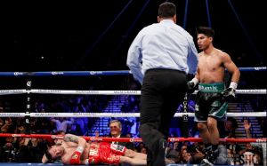 Майки Гарсия нокаутировал Златичанина и стал чемпионом WBC