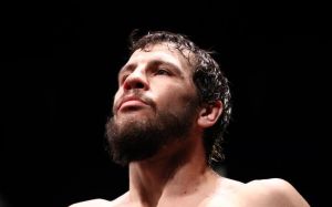 Менеджер Крылова назвал бой со Спэнном разборкой элиты полутяжелого веса UFC