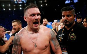 Питер Фьюри отреагировал на отказ Усика от титула IBF