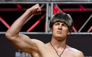Инсайдер: Александр Волков встретится с Сирилом Ганом 26 июня