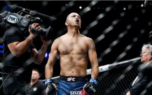 Бой Джона Мораги и Дейвисона Фигейредо добавлен в кард турнира UFC в Линкольне