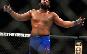 UFC 225: Кертис Блейдс остановил Алистара Оверима