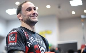 Фрэнки Эдгар: "Со временем я все равно спущусь в легчайший вес"