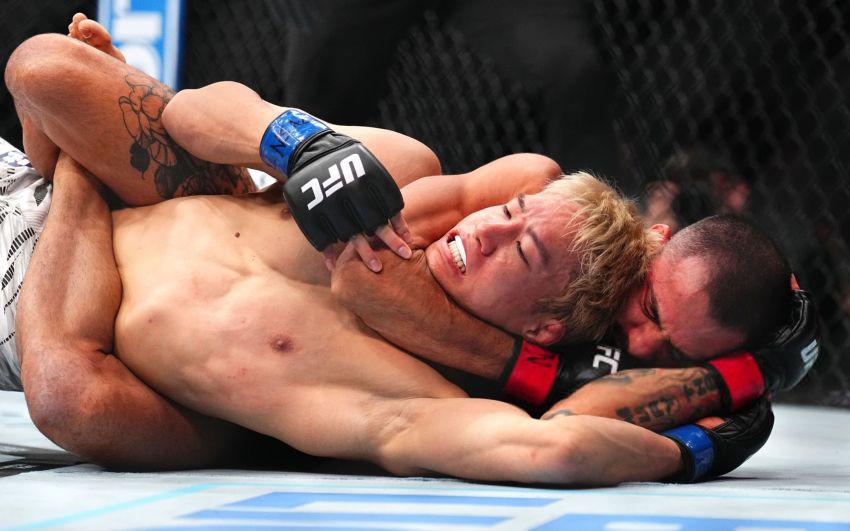 Видео боя Алешандре Пантоже – Кай Асакуру UFC 310