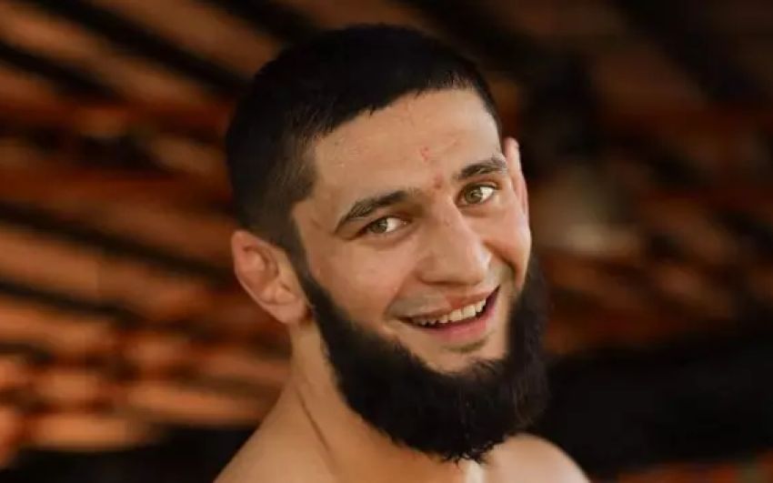 Чимаев обратился к казахстанским фанатам после перепалки с Рахмоновым