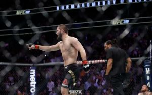 Рассмотрение дела Хабиба Нурмагомедова о драке на UFC 229 откладывается