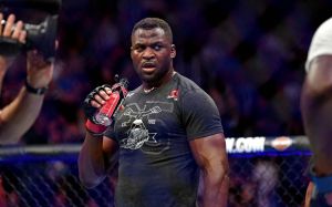Фрэнсис Нганну – о переговорах с ONE Championship: "Они хотели получить немного пиара"