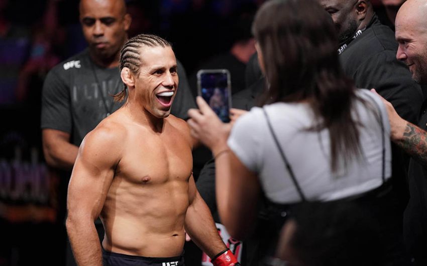 Бонусы турнира UFC on ESPN+ 13: Жермейн Де Рандами - Аспен Лэдд, Юрайа Фэйбер - Рики Симон