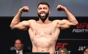 Андрей Орловский проведет бой против Чейза Шермана на UFC on ESPN 22