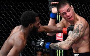 Бонусы турнира UFC Fight Night 166: Кертис Блэйдс - Джуниор Дос Сантос