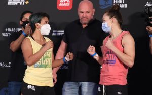 Видео боя Джин Ю Фрей - Лома Лукбунми UFC on ESPN 16