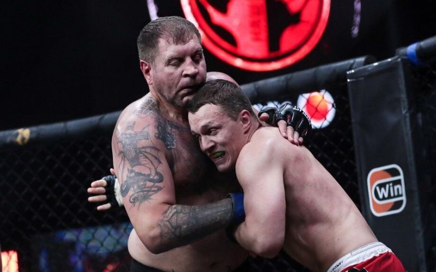 Александр Емельяненко ответил Тарасову, заявившему, что увидел в его глазах страх