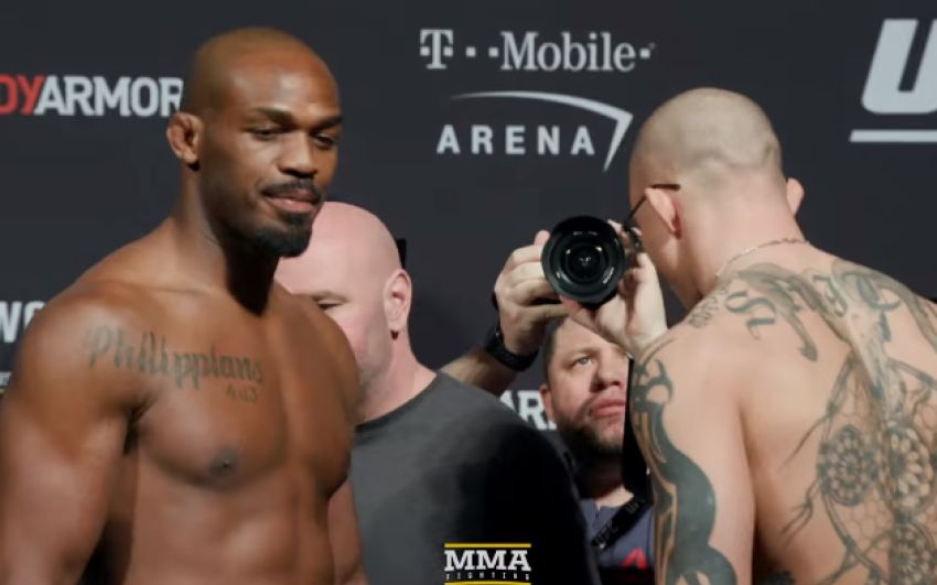 Церемония взвешивания участников турнира UFC 235: Джон Джонс - Энтони Смит