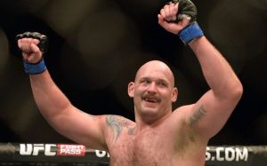 Тимоти Джонсон подписал контракт с Bellator, и объяснил свой выбор