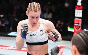 Виктория Дудакова прокомментировала пощечину тренеру после боя на UFC Fight Night 249