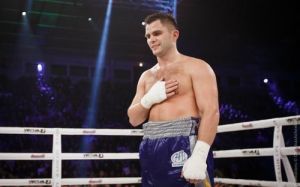 Дмитрий Митрофанов и Джино Кантерс свели поединок вничью