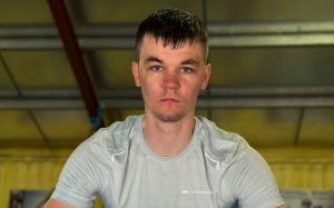 Аарон МакКенна бросил вызов всем чемпионам среднего веса