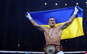 Александр Усик: "Я хотел остаться и защищать Украину, но друзья убедили, что я сделаю больше, если буду боксировать, а не стрелять"