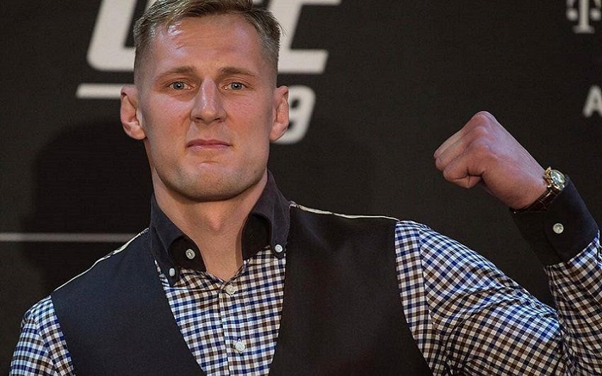 Александр Волков начал подготовку к возвращению в клетку UFC