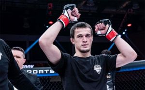 Усман Нурмагомедов прокомментировал победу в дебютном бою в Bellator