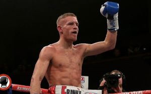 Флэнеган сохранил титул WBO, победив возрастного Мзонке Фана