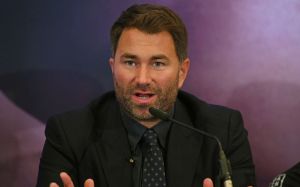 Эдди Хирн: "Джошуа – чемпион, так зачем отступать, чтобы позволить Усику и Фьюри драться"
