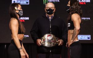 Результаты турнира Bellator 254: Илима-Лей Макфарлэйн - Джулиана Веласкес
