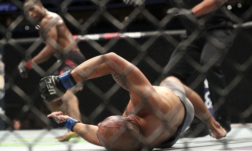 Медицинские отстранения после турнира UFC 228: Тайрон Вудли - Даррен Тилл