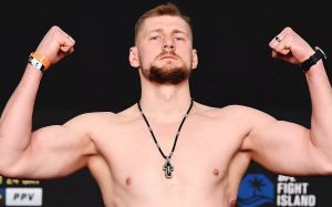Александр Волков проведет бой с молдавским тяжеловесом на турнире UFC в Вегасе