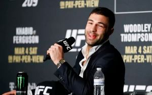 Бой Дэвид Теймур - Драккар Клозе запланирован на UFC 218