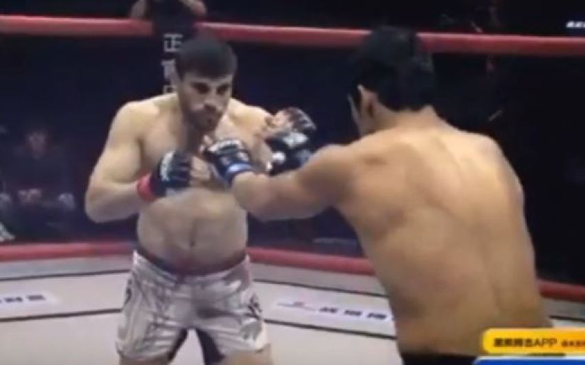 Нокаутировавший соперника во время приветствия боец MMA объяснился