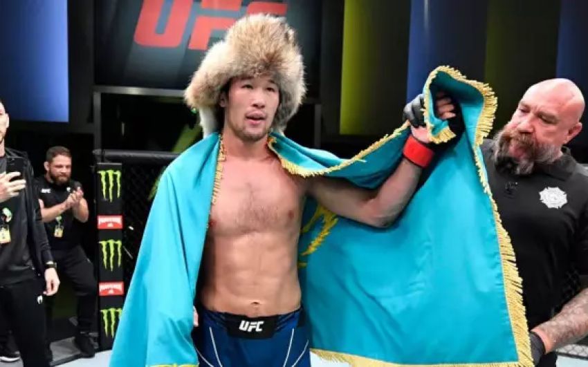 Лучший боец UFC прогнозирует победу звезды из Казахстана на UFC 285